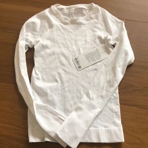NWT Lululemon Rest Less Pullover size 6, white